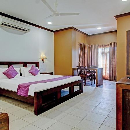 Treebo Premium Travancore Palace Cherthala Alappuzha Extérieur photo