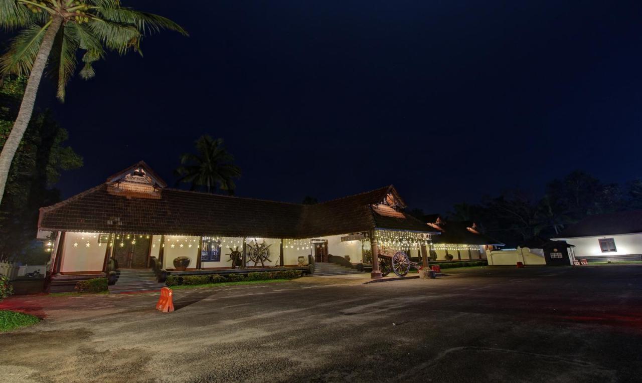 Treebo Premium Travancore Palace Cherthala Alappuzha Extérieur photo