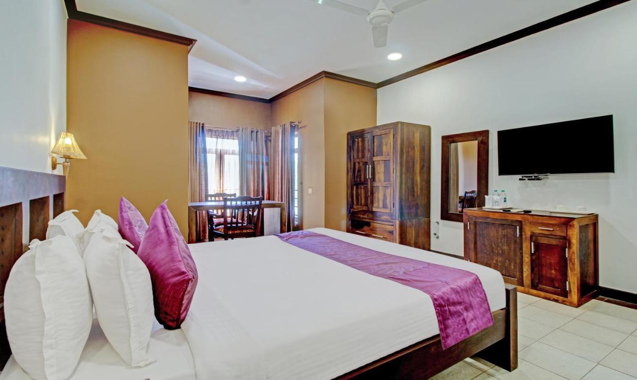 Treebo Premium Travancore Palace Cherthala Alappuzha Extérieur photo