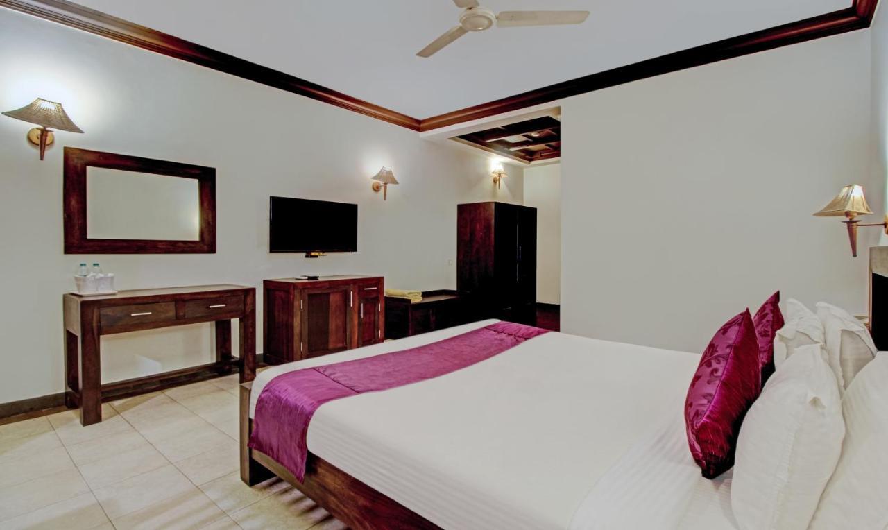 Treebo Premium Travancore Palace Cherthala Alappuzha Extérieur photo