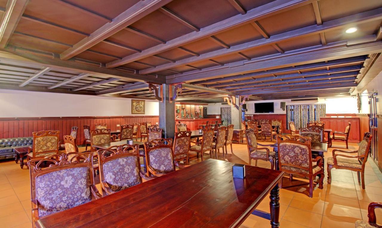 Treebo Premium Travancore Palace Cherthala Alappuzha Extérieur photo