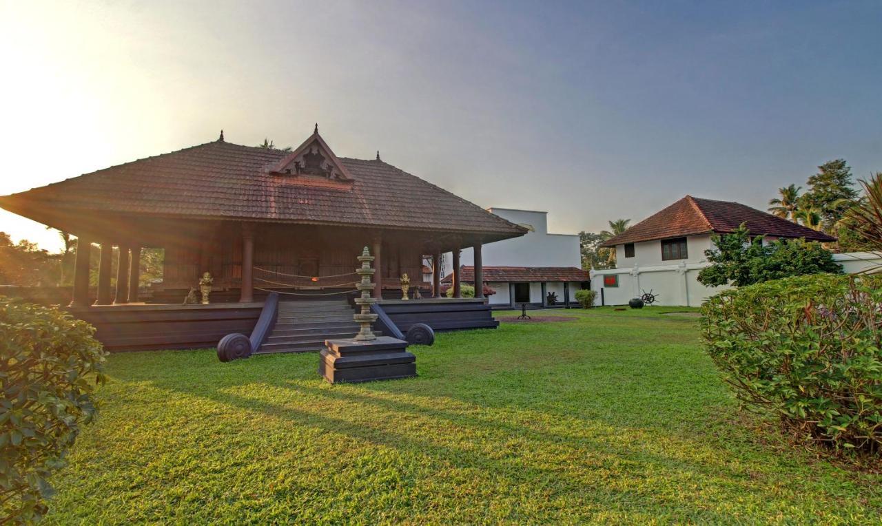 Treebo Premium Travancore Palace Cherthala Alappuzha Extérieur photo