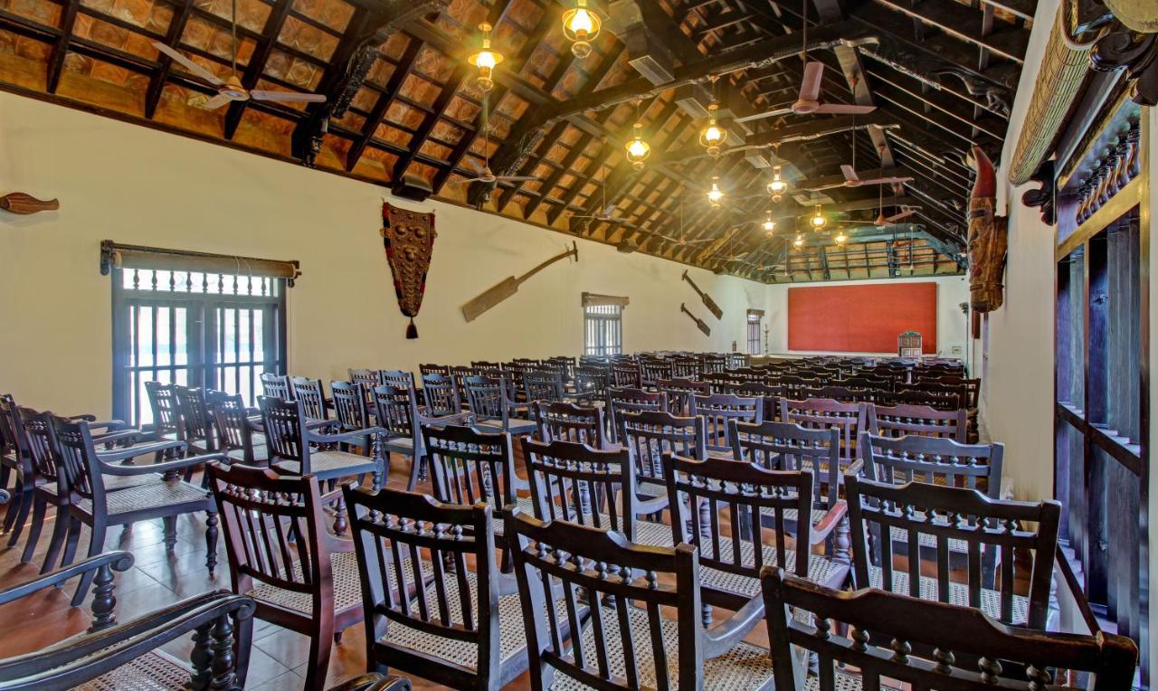 Treebo Premium Travancore Palace Cherthala Alappuzha Extérieur photo
