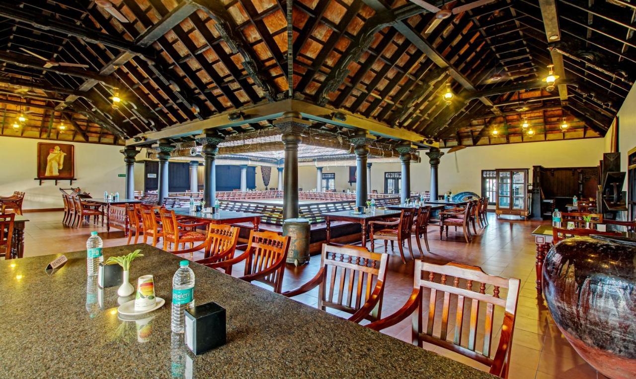 Treebo Premium Travancore Palace Cherthala Alappuzha Extérieur photo