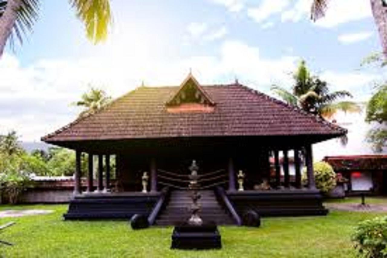 Treebo Premium Travancore Palace Cherthala Alappuzha Extérieur photo