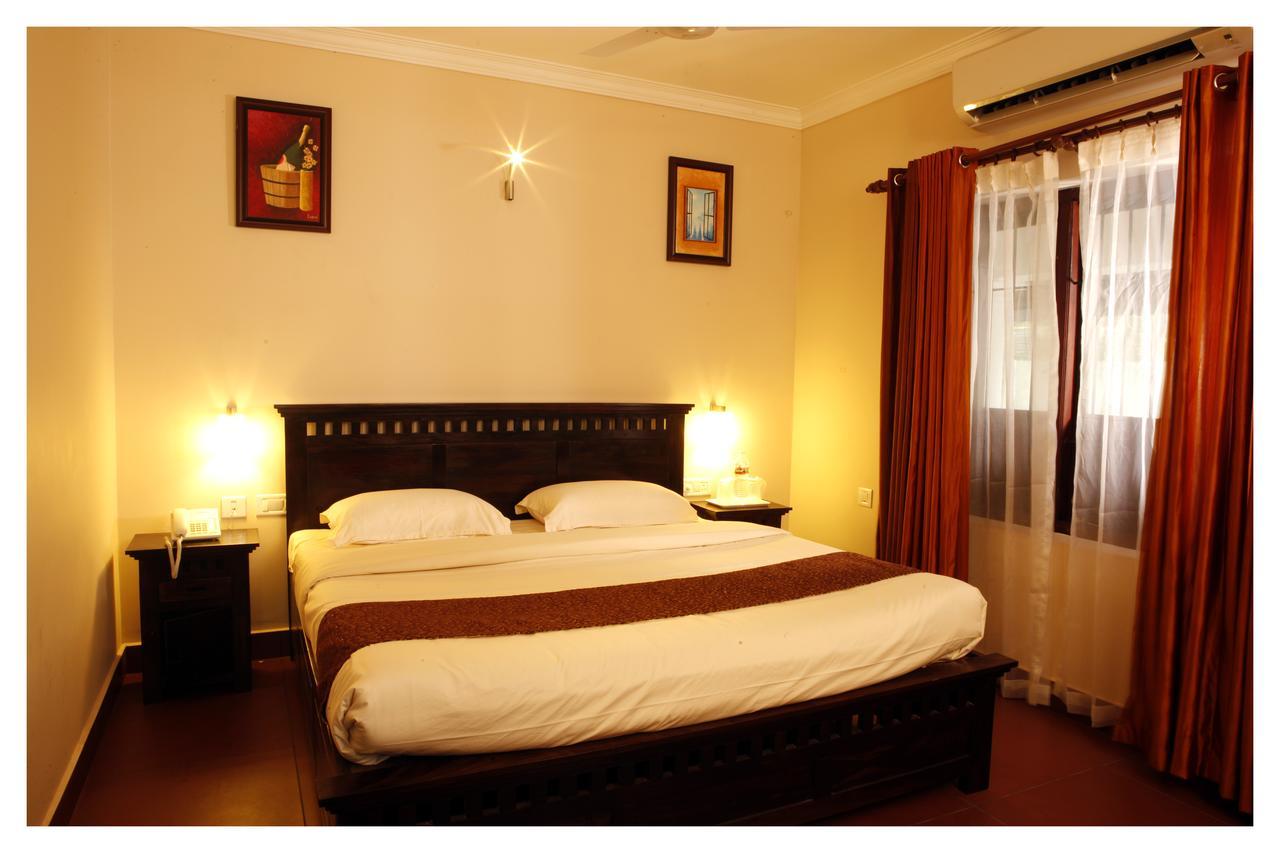 Treebo Premium Travancore Palace Cherthala Alappuzha Extérieur photo